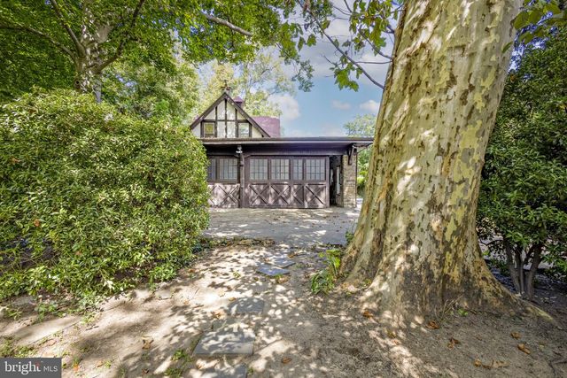 6607 LINCOLN DR, Philadelphia, PA 19119