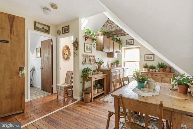 6607 LINCOLN DR, Philadelphia, PA 19119