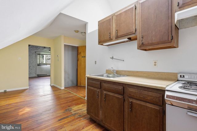 6607 LINCOLN DR, Philadelphia, PA 19119