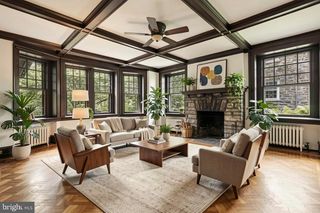 6607 LINCOLN DR, Philadelphia, PA 19119