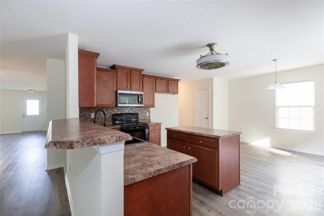 13925 Allison Forest Trail, Charlotte, NC 28278