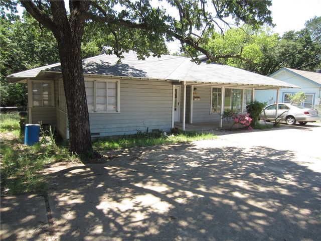 2621 N Locust Street, Denton, TX 76209