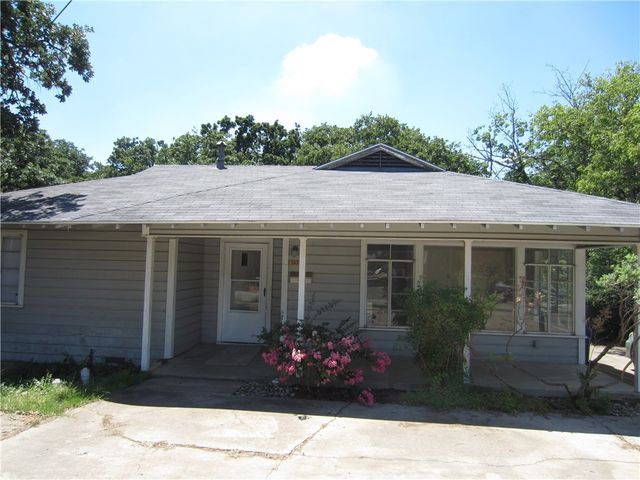 2621 N Locust Street, Denton, TX 76209