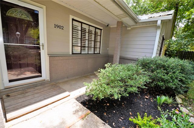 1902 Coulcrest Drive, Houston, TX 77055