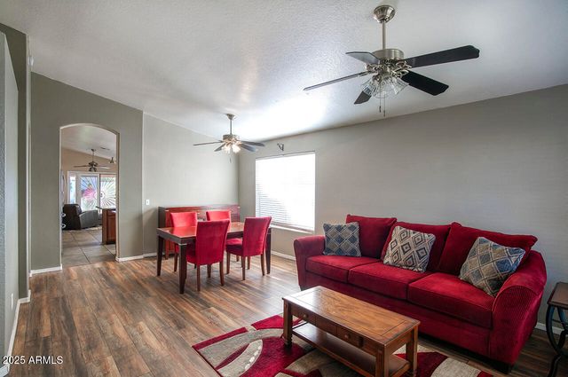 741 S SILVERBRUSH Drive, Chandler, AZ 85226