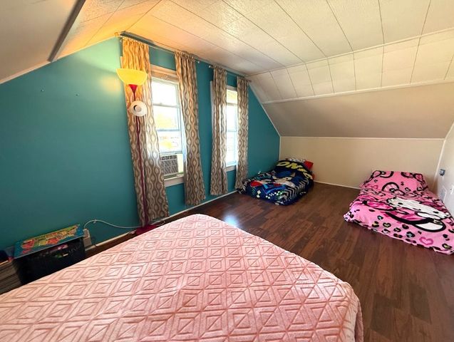 24 Brinker St, Derry Twp, PA 15650