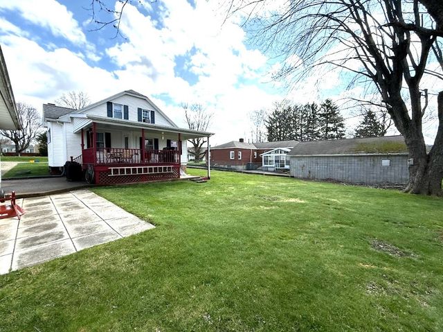 24 Brinker St, Derry Twp, PA 15650