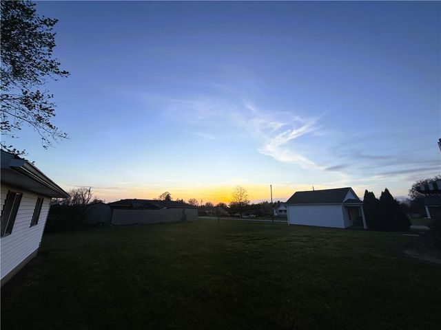 24 Brinker St, Derry Twp, PA 15650