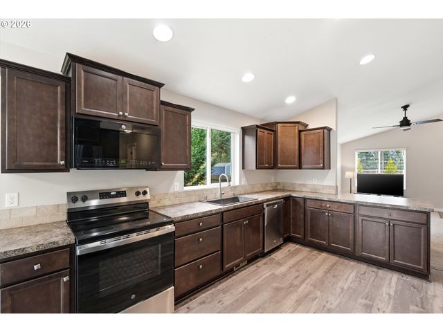 4909 Ne CEDAR CREEK Rd, Woodland, WA 98674