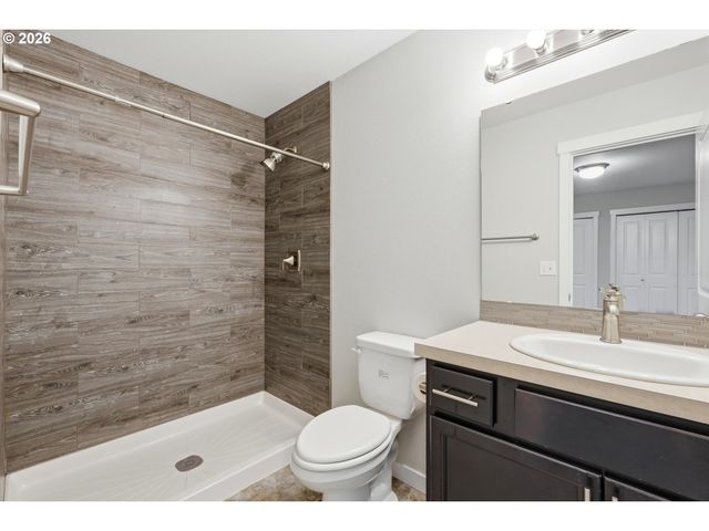 4909 Ne CEDAR CREEK Rd, Woodland, WA 98674