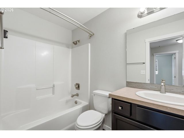 4909 Ne CEDAR CREEK Rd, Woodland, WA 98674