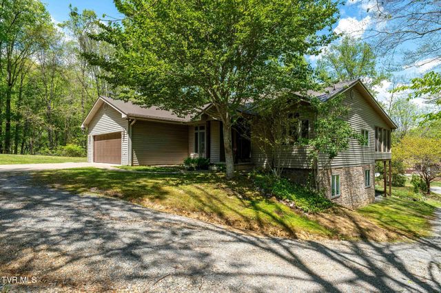 248 Cable Hollow Road, Butler, TN 37640