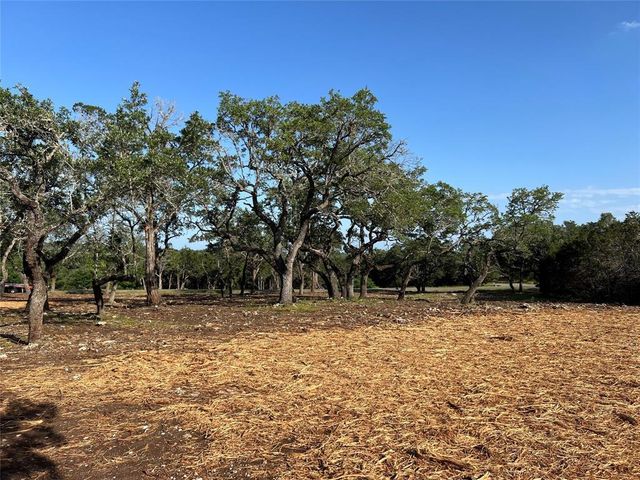 304 Stonegate LN, Dripping Springs, TX 78620
