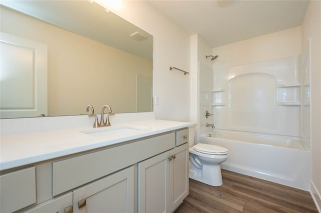 62 NW Pike Circle, Waukee, IA 50263