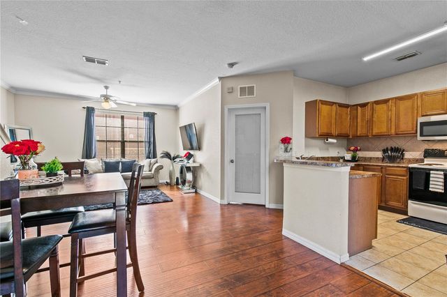 6105 METROWEST BOULEVARD 105, Orlando, FL 32835