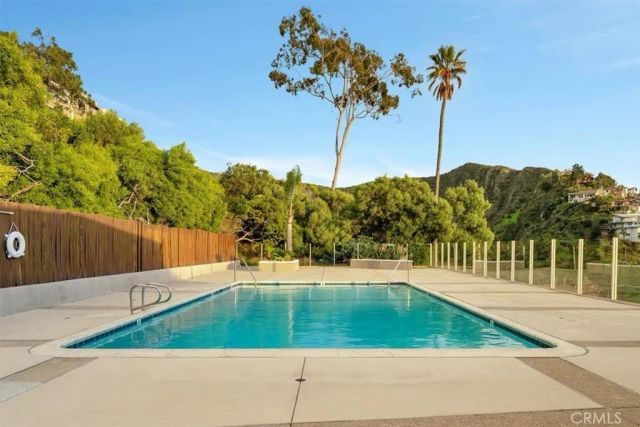 21701 Wesley, Laguna Beach, CA 92651