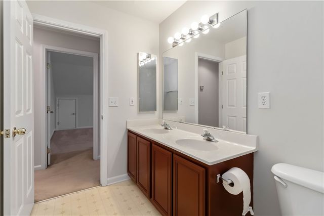 215 Ridge Bay Court, Greenville, SC 29611