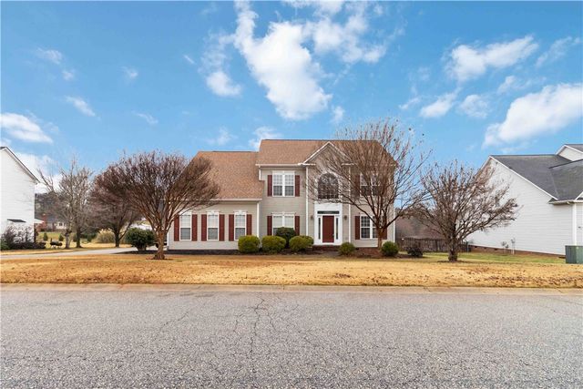 215 Ridge Bay Court, Greenville, SC 29611