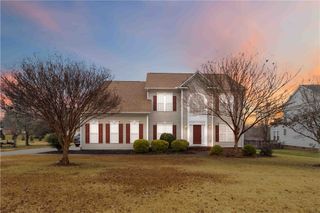 215 Ridge Bay Court, Greenville, SC 29611
