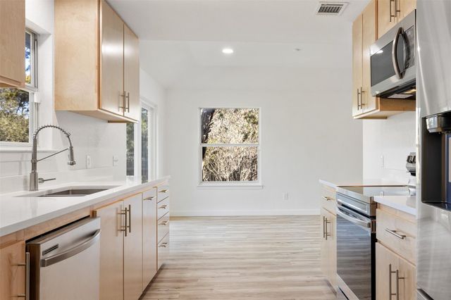85 Ridgewood CIR, Wimberley, TX 78676