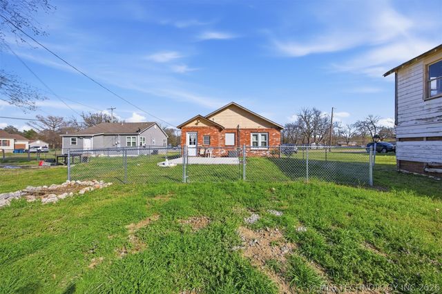 705 S Strong, Mcalester, OK 74501