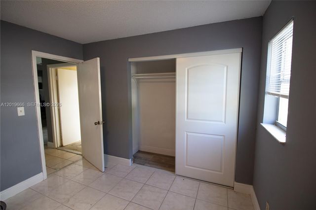 825 SW 10th St A, Hallandale Beach, FL 33009
