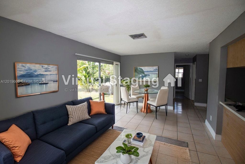 825 SW 10th St A, Hallandale Beach, FL 33009