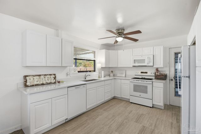 2340 Teate Ave, Pensacola, FL 32504