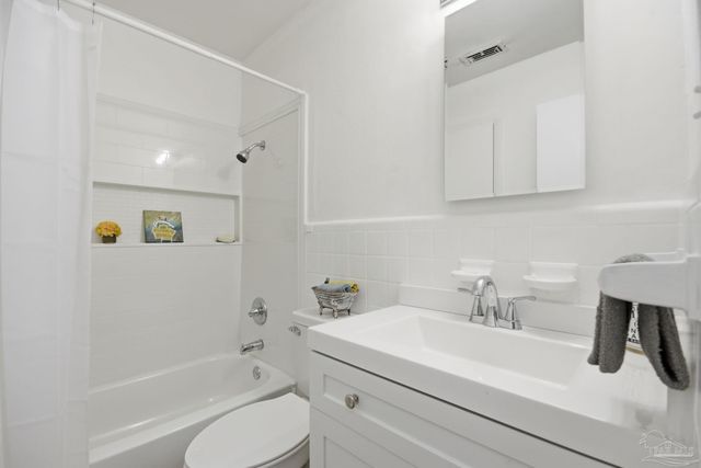 2340 Teate Ave, Pensacola, FL 32504