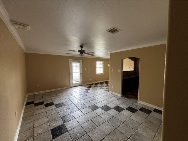 6644 W Fuqua Drive, Houston, TX 77489
