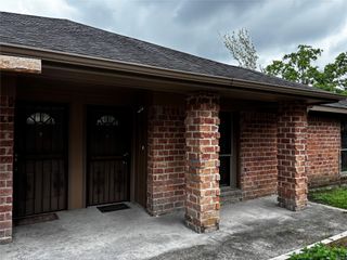 6644 W Fuqua Drive, Houston, TX 77489