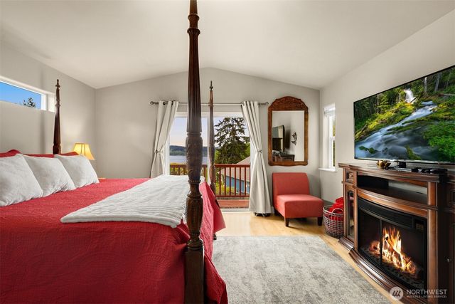 1409 Commodore Place, Freeland, WA 98249