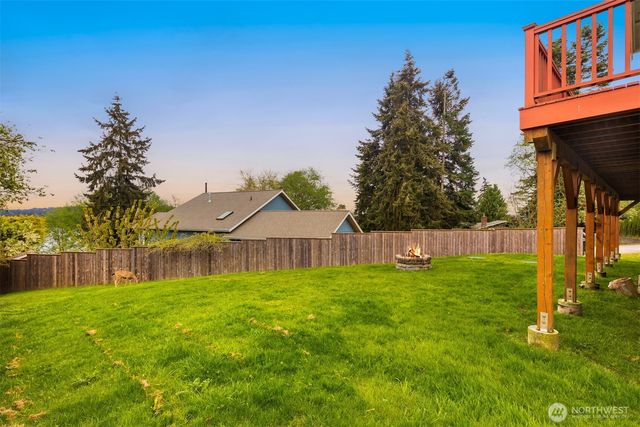 1409 Commodore Place, Freeland, WA 98249