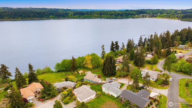 1409 Commodore Place, Freeland, WA 98249