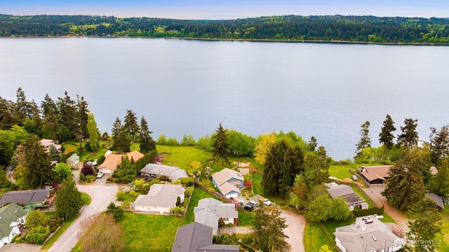1409 Commodore Place, Freeland, WA 98249