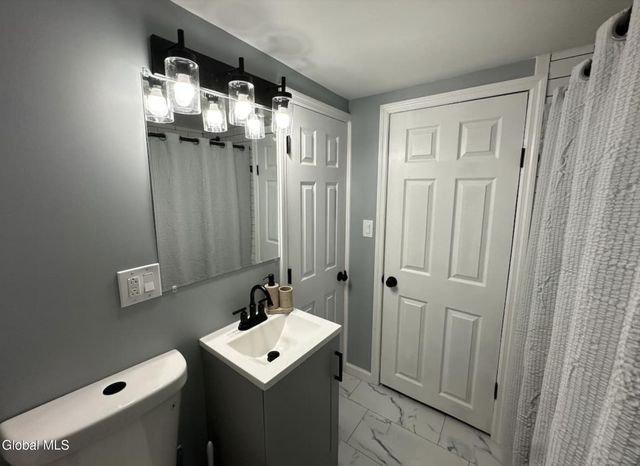 4207 Albany Street, Albany, NY 12205