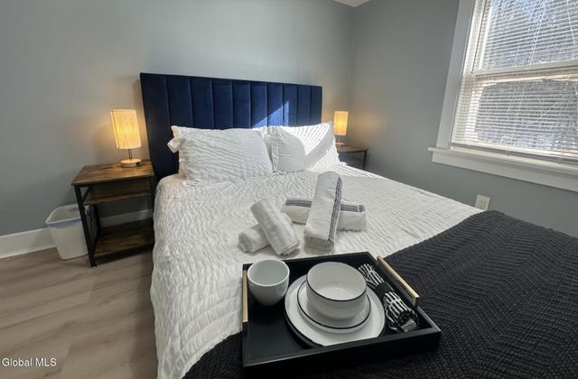 4207 Albany Street, Albany, NY 12205