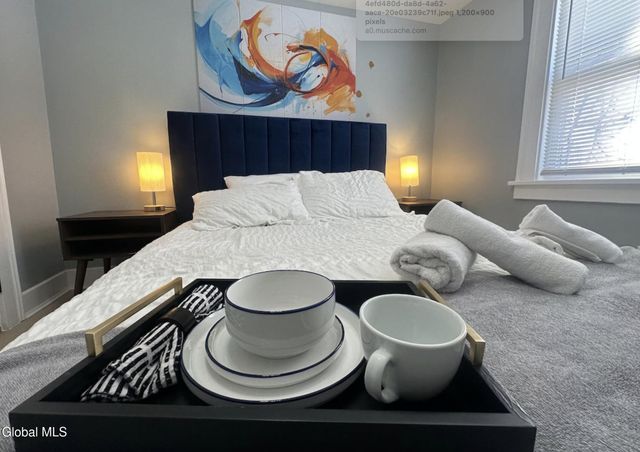 4207 Albany Street, Albany, NY 12205