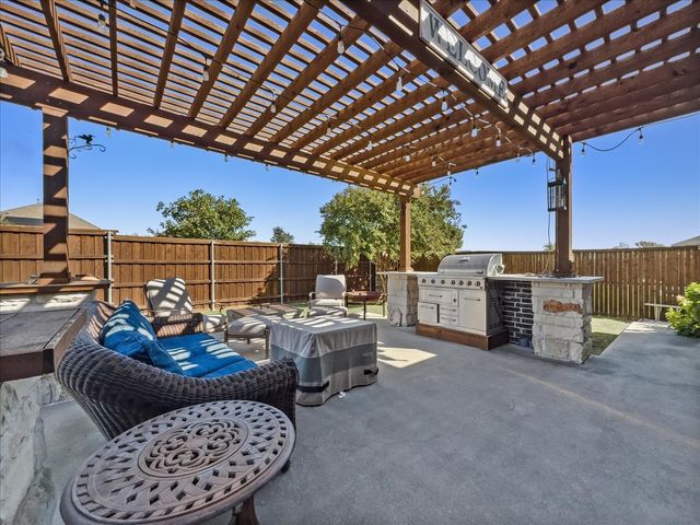 1805 Settlement Way, Aubrey, TX 76227