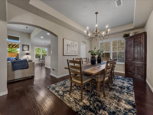 1805 Settlement Way, Aubrey, TX 76227