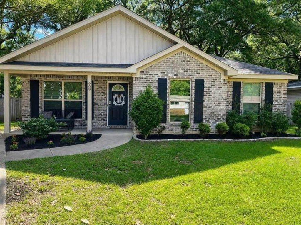 909 Myra Street, Saraland, AL 36571 — exterior