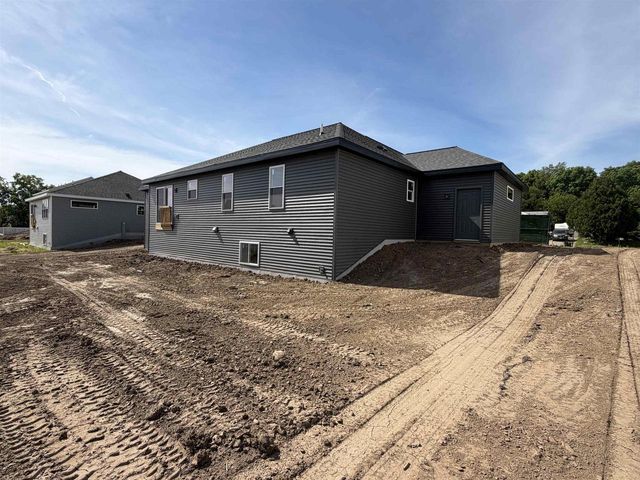 5817 Bridle Way, Madison, WI 53718