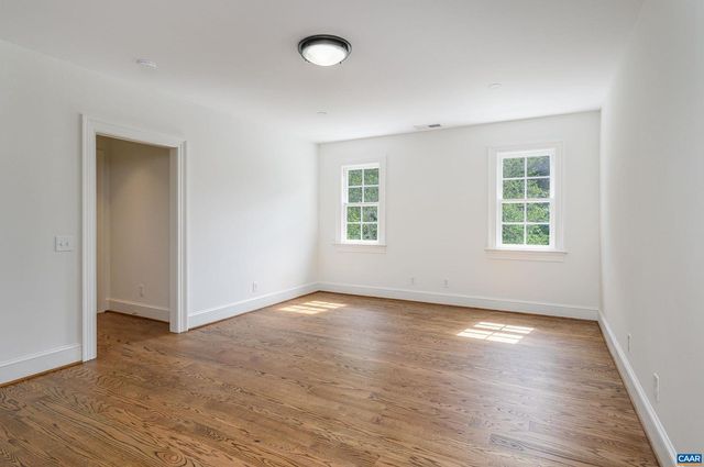 2405 COOPERS LN, Charlottesville, VA 22902