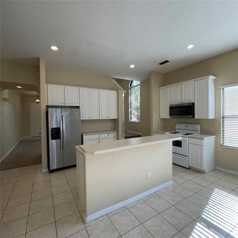 845 BRIDGEFORD CROSSING BOULEVARD, Davenport, FL 33837