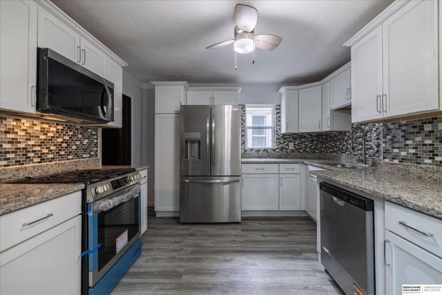 5030 S 18th Street, Omaha, NE 68107