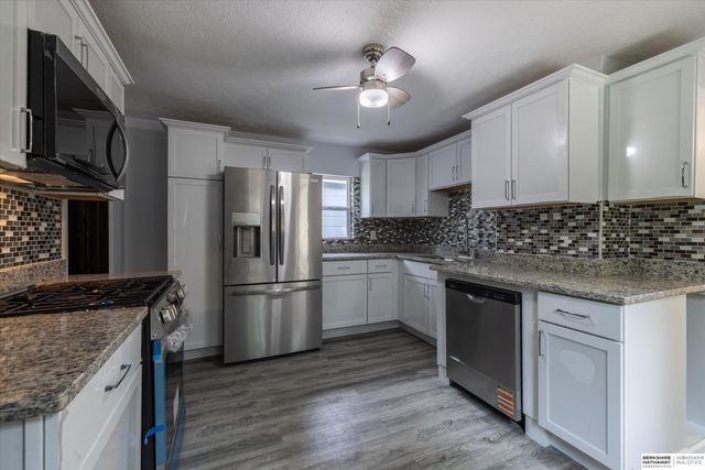 5030 S 18th Street, Omaha, NE 68107