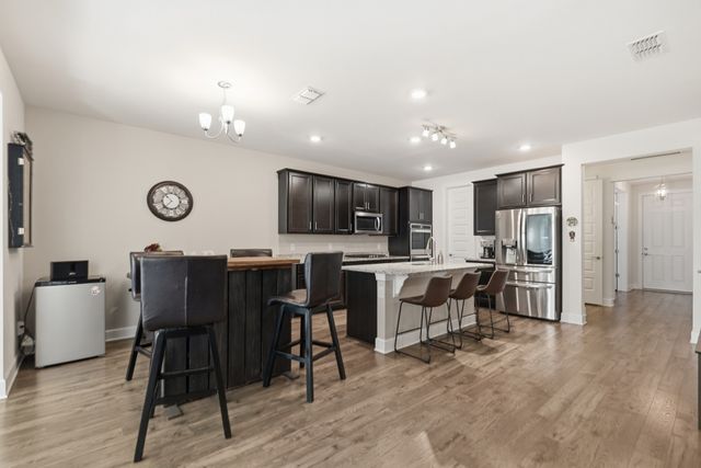 214 Campbell Cir, Mount Juliet, TN 37122
