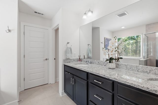 214 Campbell Cir, Mount Juliet, TN 37122