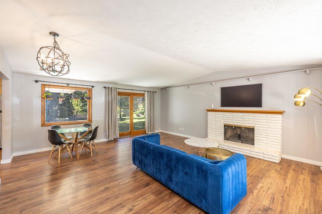7804 N Madison Ct, Spokane, WA 99208