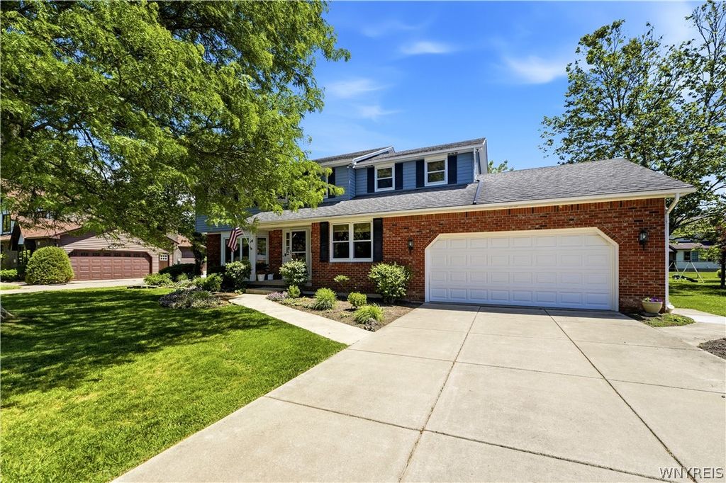14 Waxwing Lane, Amherst, NY 14051